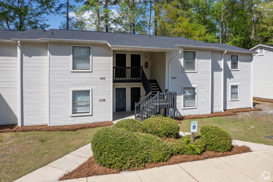 4029 Professional Dr, Hope Mills, NC for sale - Primary Photo - Image 2 of 33