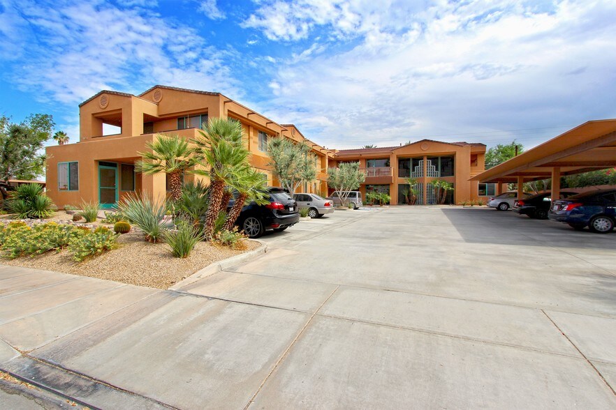73929 Larrea St, Palm Desert, CA à louer - Photo du bâtiment - Image 3 de 9