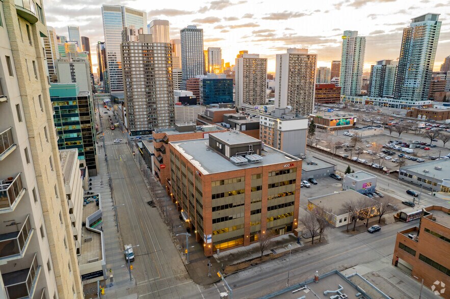 1035 7th Ave SW, Calgary, AB à louer - Aérien - Image 3 de 5