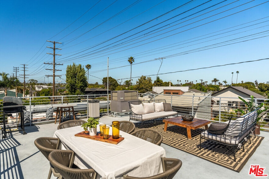 1076 Palms Blvd, Venice, CA for sale - Building Photo - Image 3 of 28