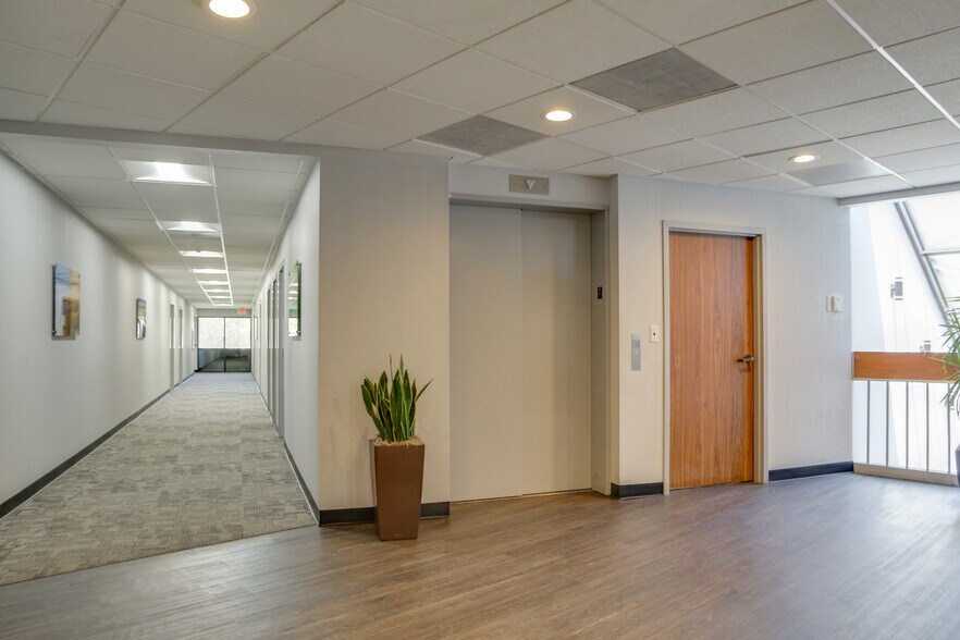 10225 Austin Dr, Spring Valley, CA for lease - Building Photo - Image 3 of 22