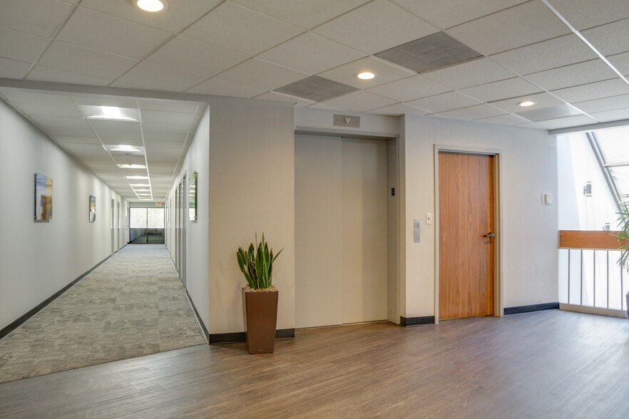 10225 Austin Dr, Spring Valley, CA for lease - Interior Photo - Image 1 of 13