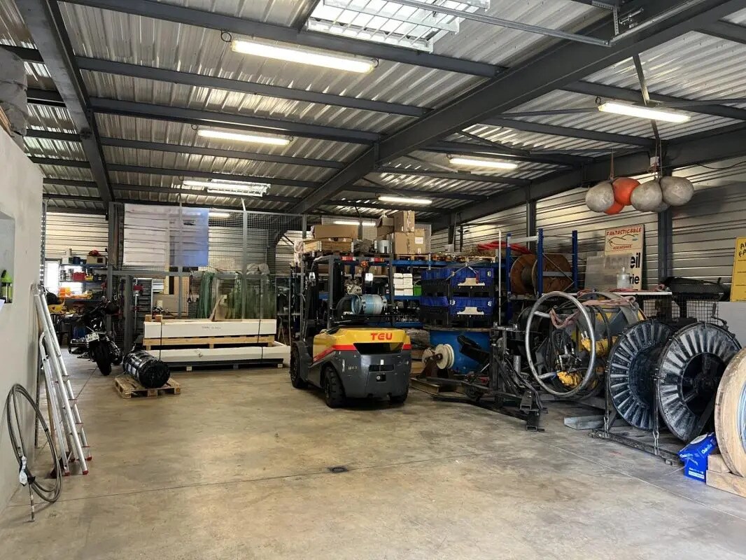 Local d'activités dans Gérardmer à vendre Photo intérieure- Image 1 de 10