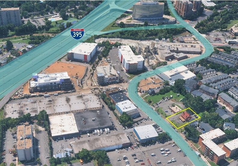 2526 S Shirlington Rd, Arlington, VA for lease - Primary Photo - Image 1 of 2