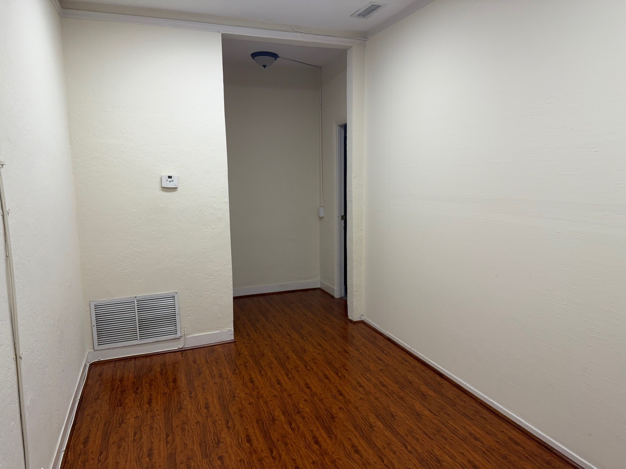 1927-1949 Westwood Blvd, Los Angeles, CA à louer Photo intérieure- Image 1 de 6