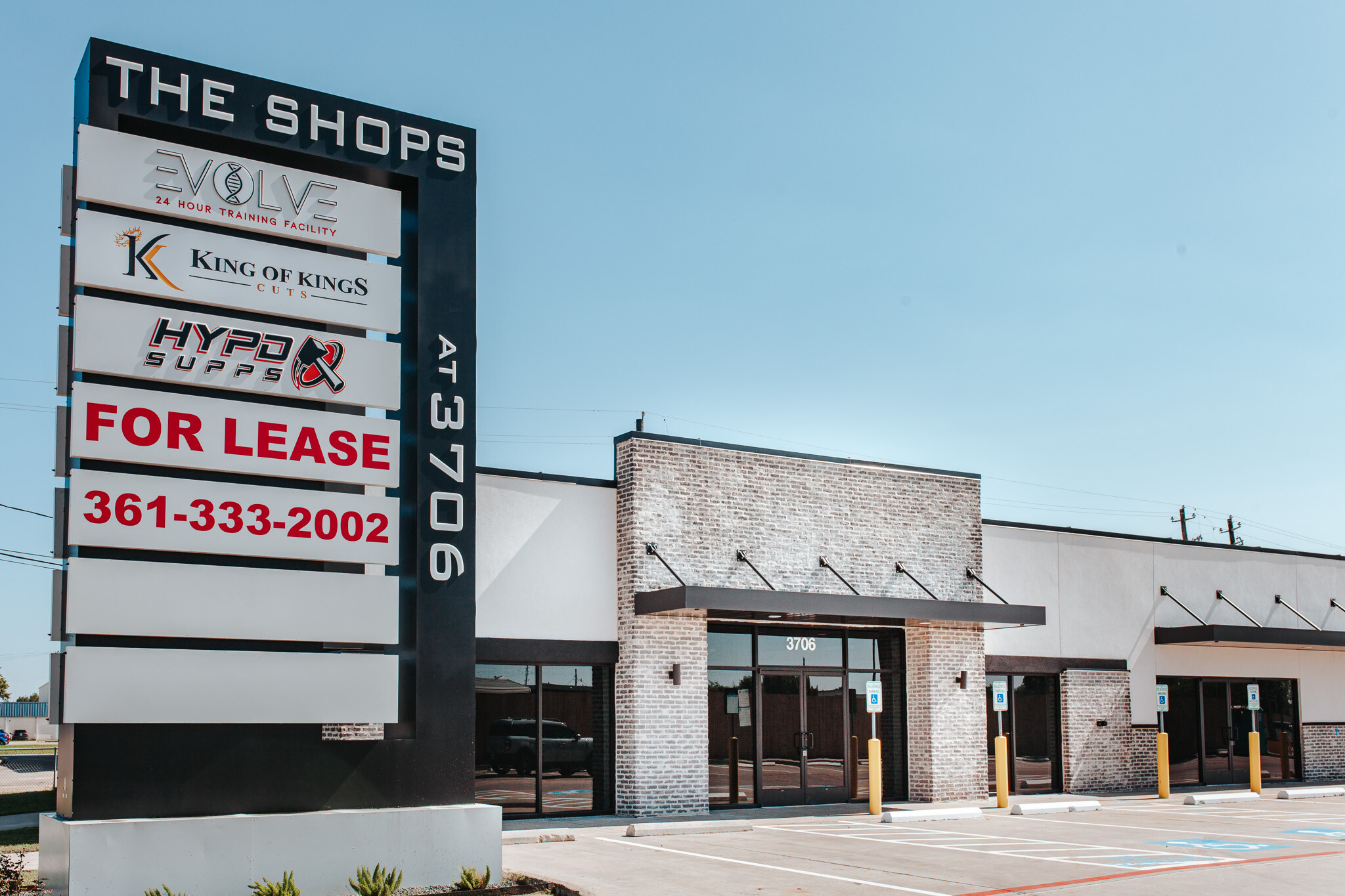 3706 N Navarro St, Victoria, TX for lease Building Photo- Image 1 of 18