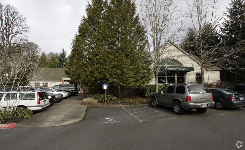 14523 SW Westlake Dr, Lake Oswego, OR for sale - Building Photo - Image 2 of 3