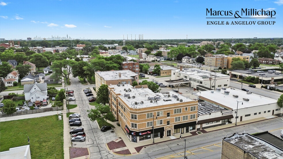 901-905 S 5th Ave, Maywood, IL for sale - Aerial - Image 2 of 2