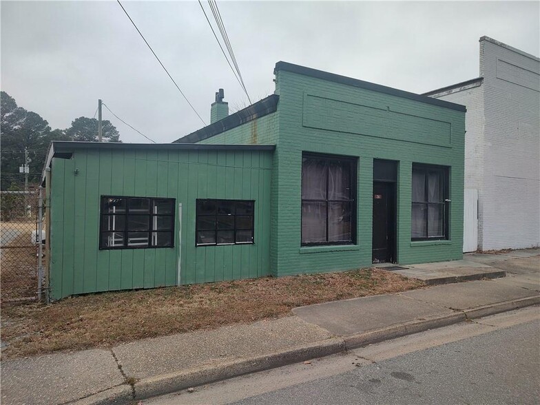 26 Main Street, Mathews, VA for sale - Primary Photo - Image 1 of 10
