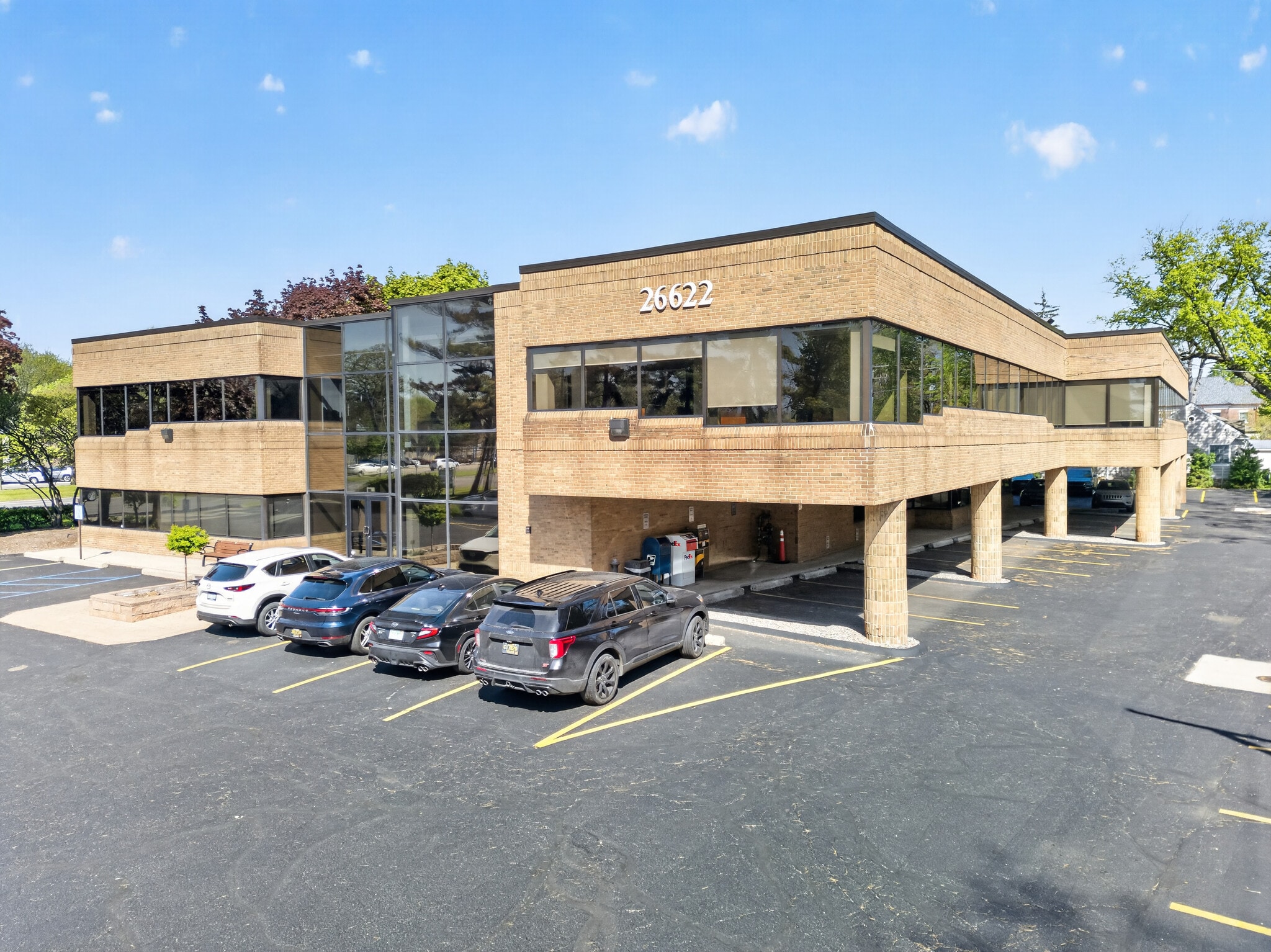 26622 Woodward Ave, Royal Oak, MI for lease Building Photo- Image 1 of 53
