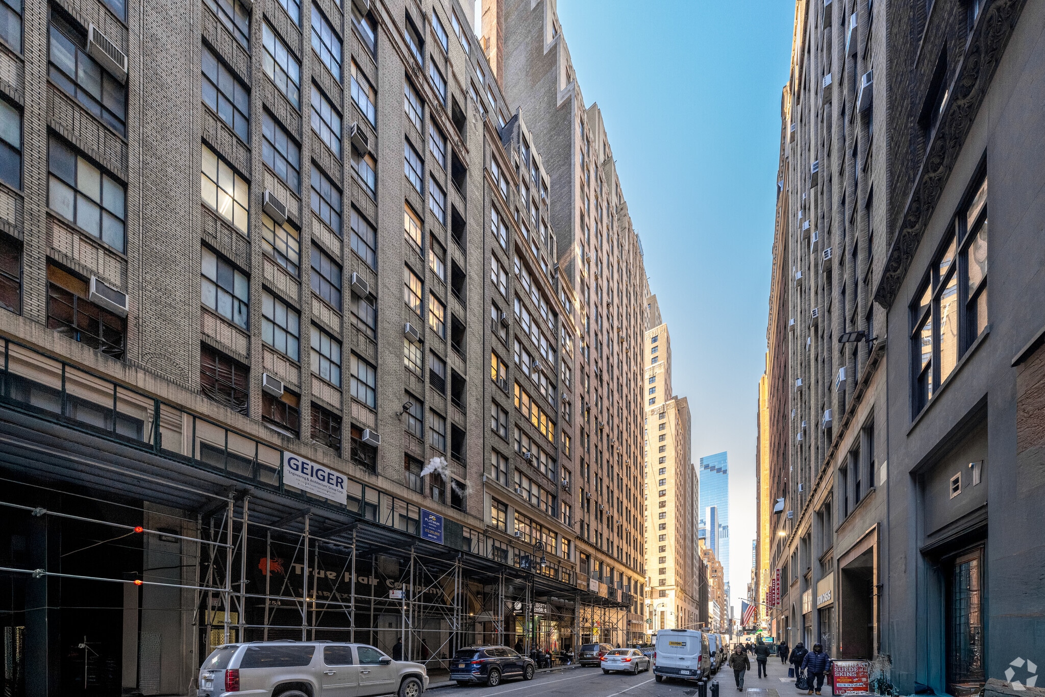 260 W 35th St, New York, NY for lease Primary Photo- Image 1 of 19