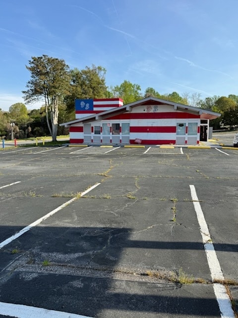 Plus de détails pour 534 Hwy 70 SW, Hickory, NC - Commerce de détail à vendre