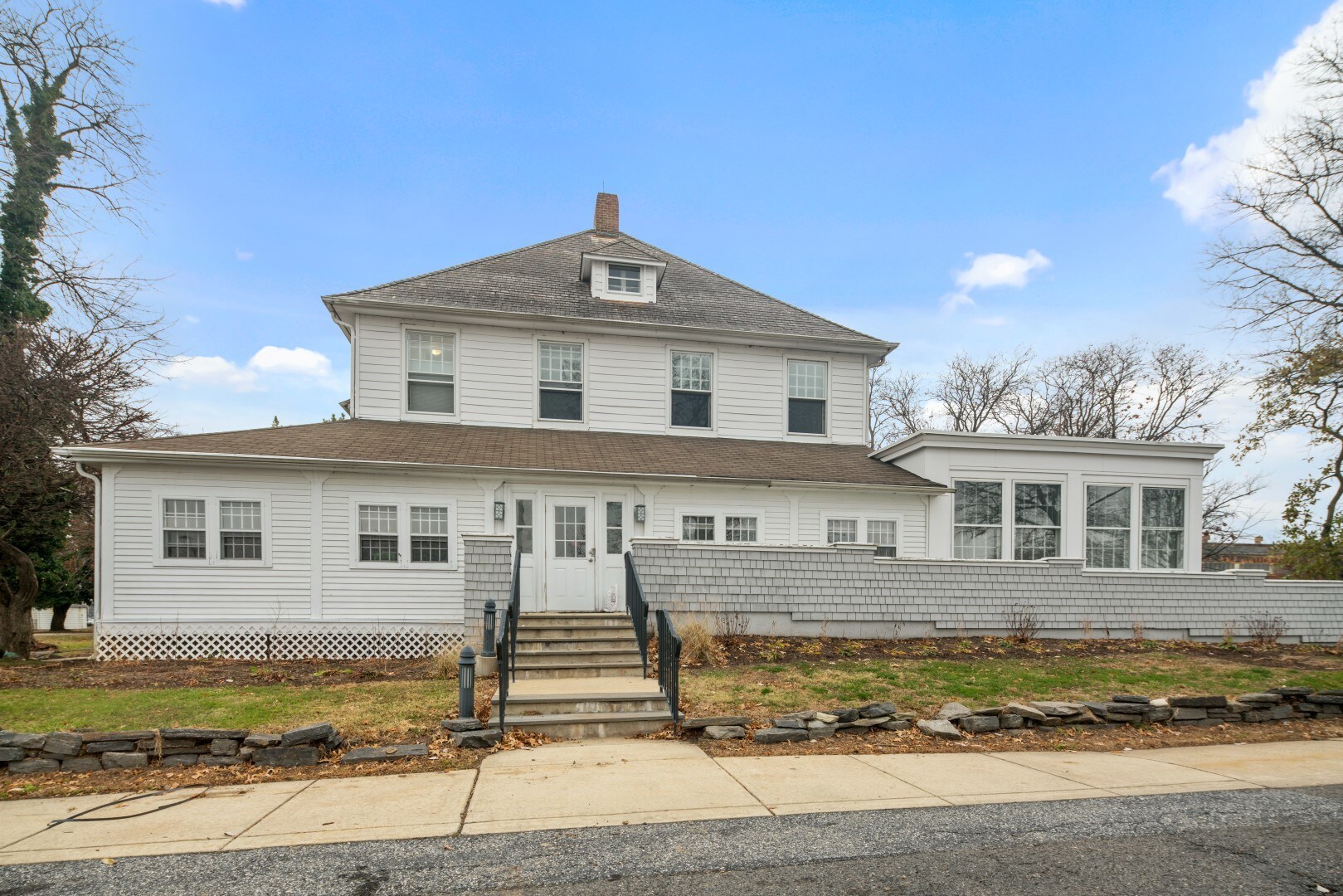 1117 Admiral Peary Way, Philadelphia, PA for lease Building Photo- Image 1 of 6