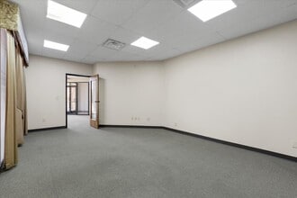 16333 S Great Oaks Dr, Round Rock, TX for lease Interior Photo- Image 1 of 8
