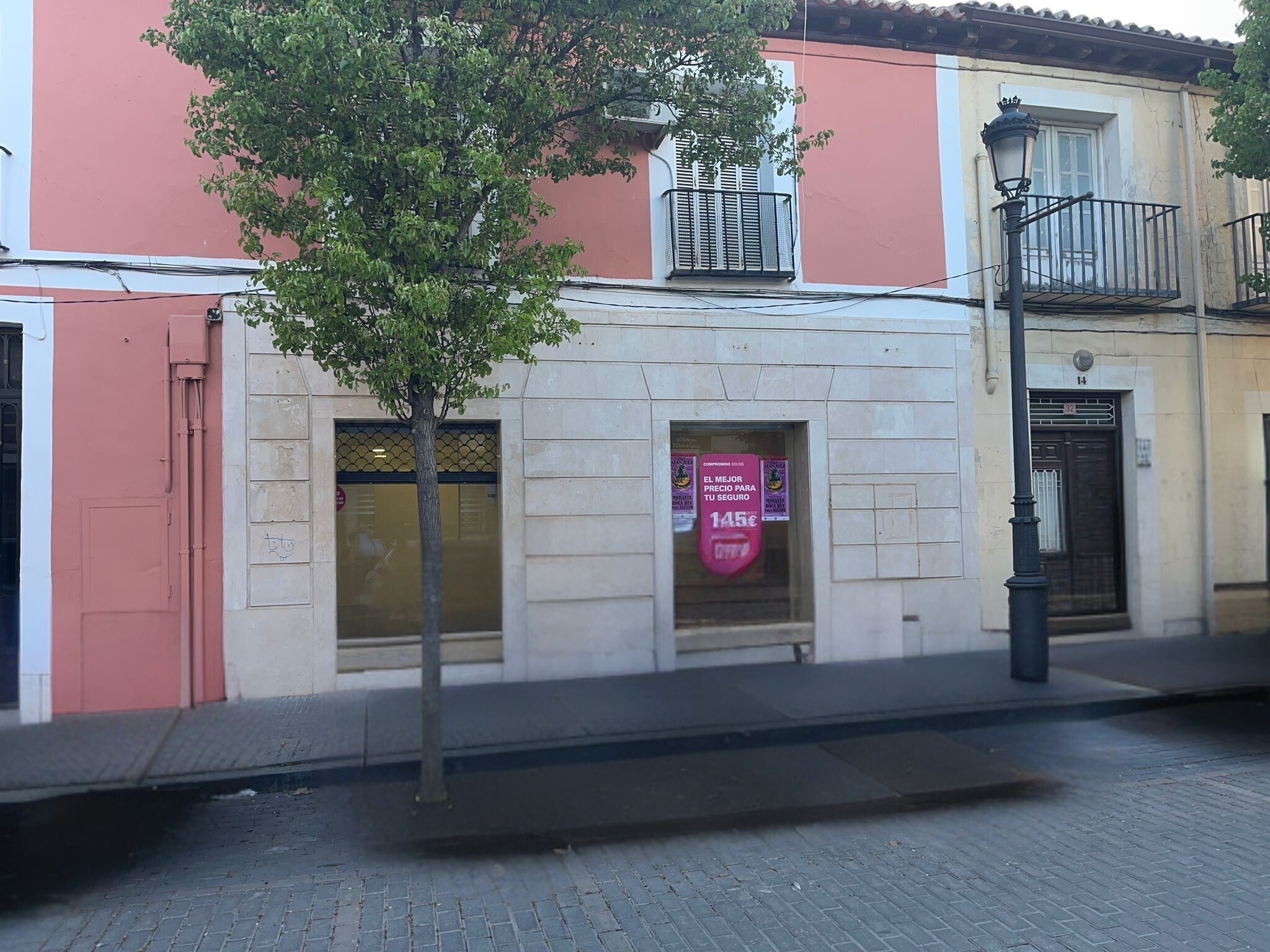 Calle de Stuart, 34, Aranjuez, Madrid for sale Primary Photo- Image 1 of 12