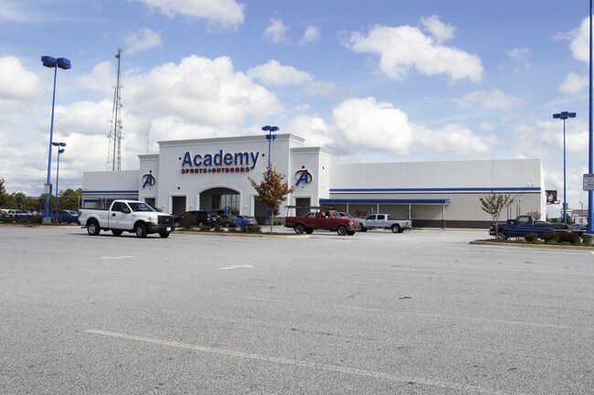 More details for 1689 Eisenhower Pky, Macon-Bibb, GA - Retail for Sale