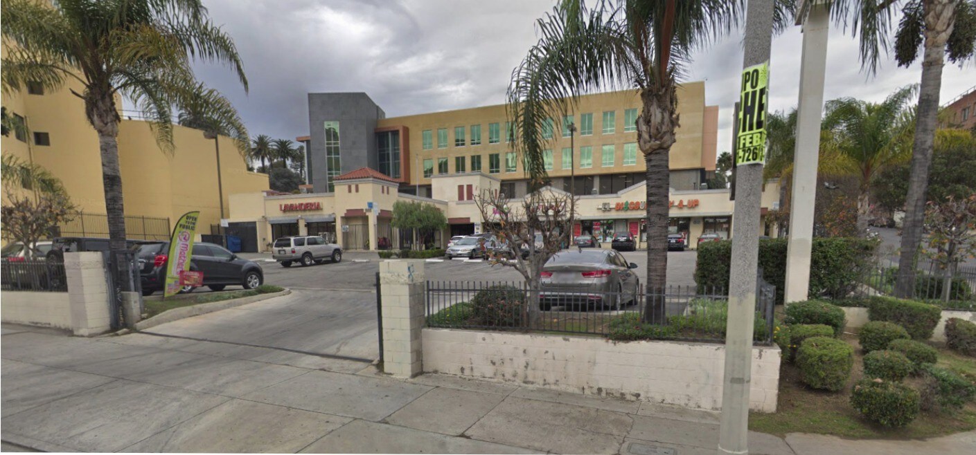 1985 W Adams Blvd, Los Angeles, CA for lease Primary Photo- Image 1 of 7