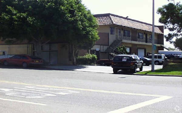 895 Palomar St, Chula Vista, CA à vendre - Photo du bâtiment - Image 3 de 6