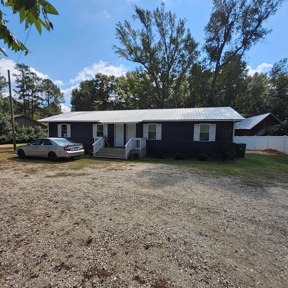 224 E Clark St, Pinewood, SC à vendre - Photo principale - Image 1 de 8