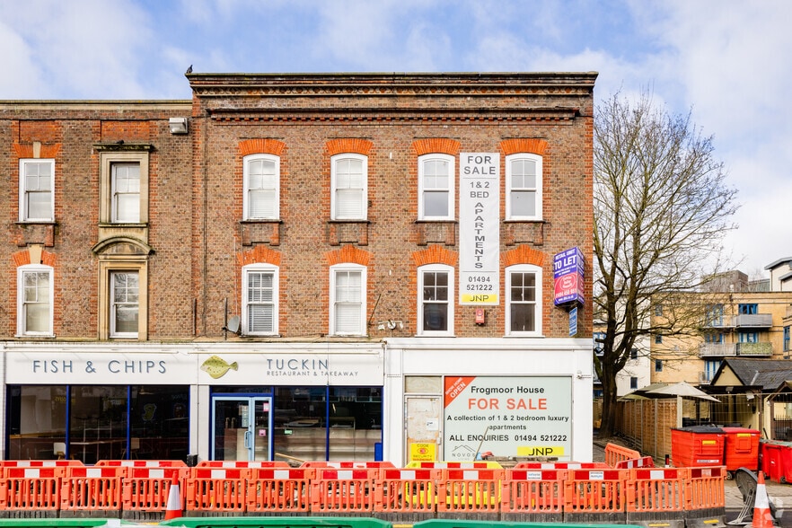 17-19 Frogmoor, High Wycombe for sale - Building Photo - Image 3 of 3