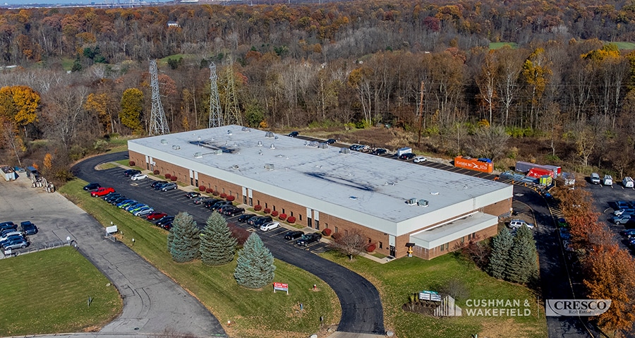 7700 Hub Pky, Valley View, OH for lease - Aerial - Image 1 of 2