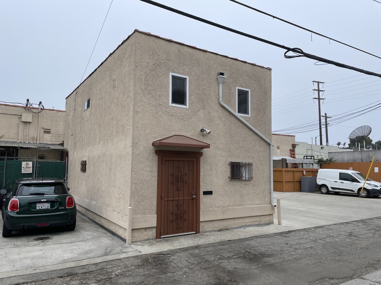 12813 1/2 Venice Blvd, Los Angeles, CA for lease - Building Photo - Image 2 of 15