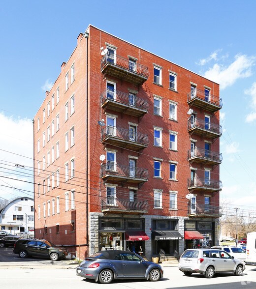 101-105 E Pittsburgh St, Greensburg, PA à vendre - Photo principale - Image 1 de 42