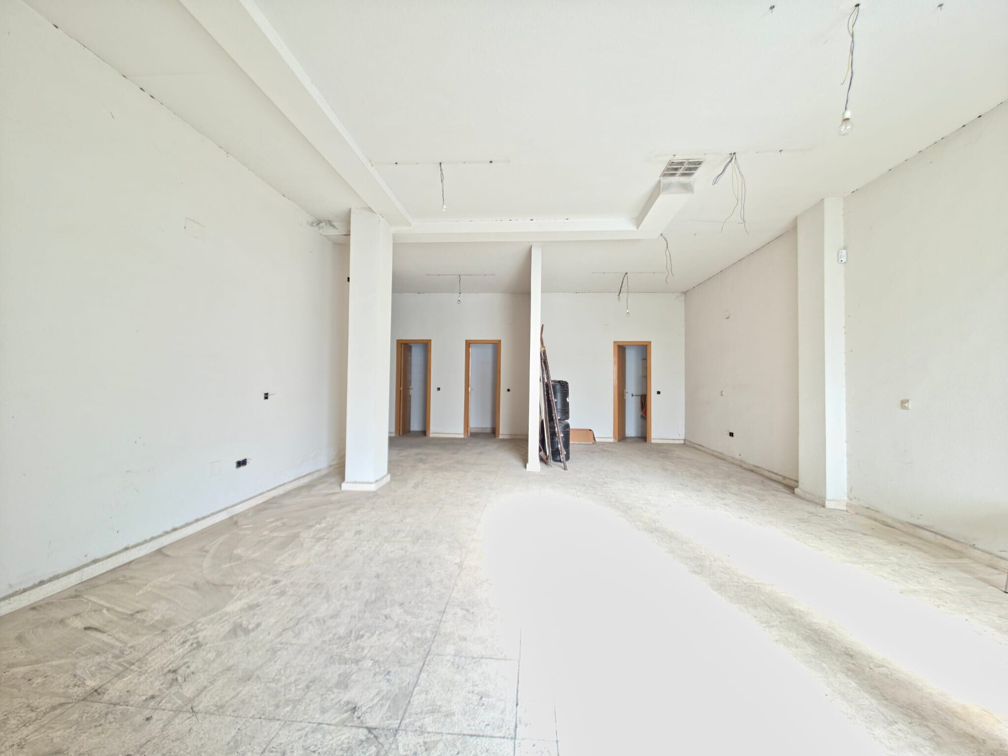 Multifamily in Madrid, Madrid for sale Interior Photo- Image 1 of 6