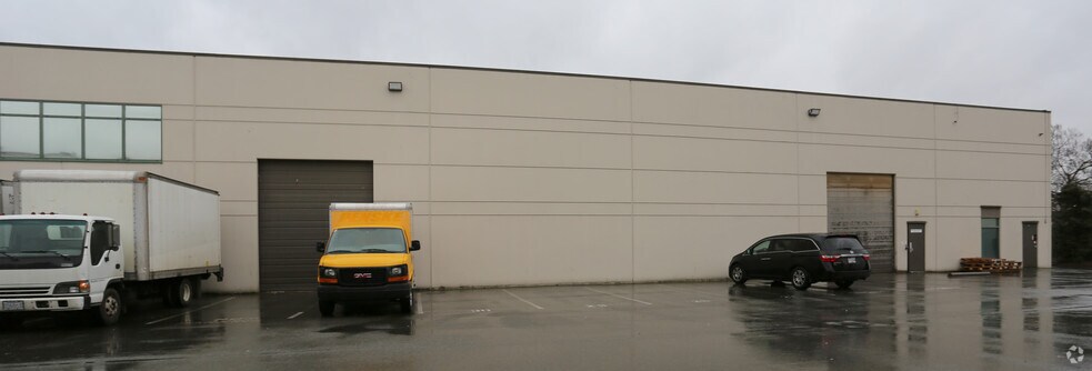 1530 Kingsway Ave, Port Coquitlam, BC à vendre - Photo du bâtiment - Image 3 de 11