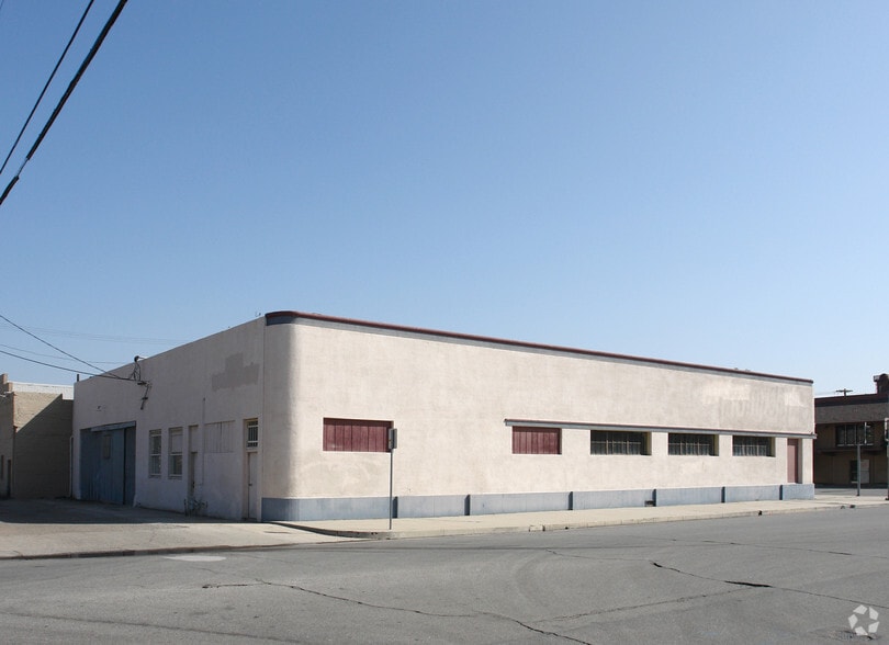 1030 19th St, Bakersfield, CA for lease - Building Photo - Image 3 of 8