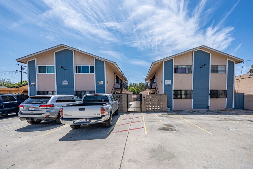 436 E Market St, Long Beach, CA à vendre - Photo du bâtiment - Image 3 de 8