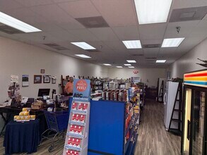 2398 Commercial Way, Spring Hill, FL for lease Building Photo- Image 1 of 7