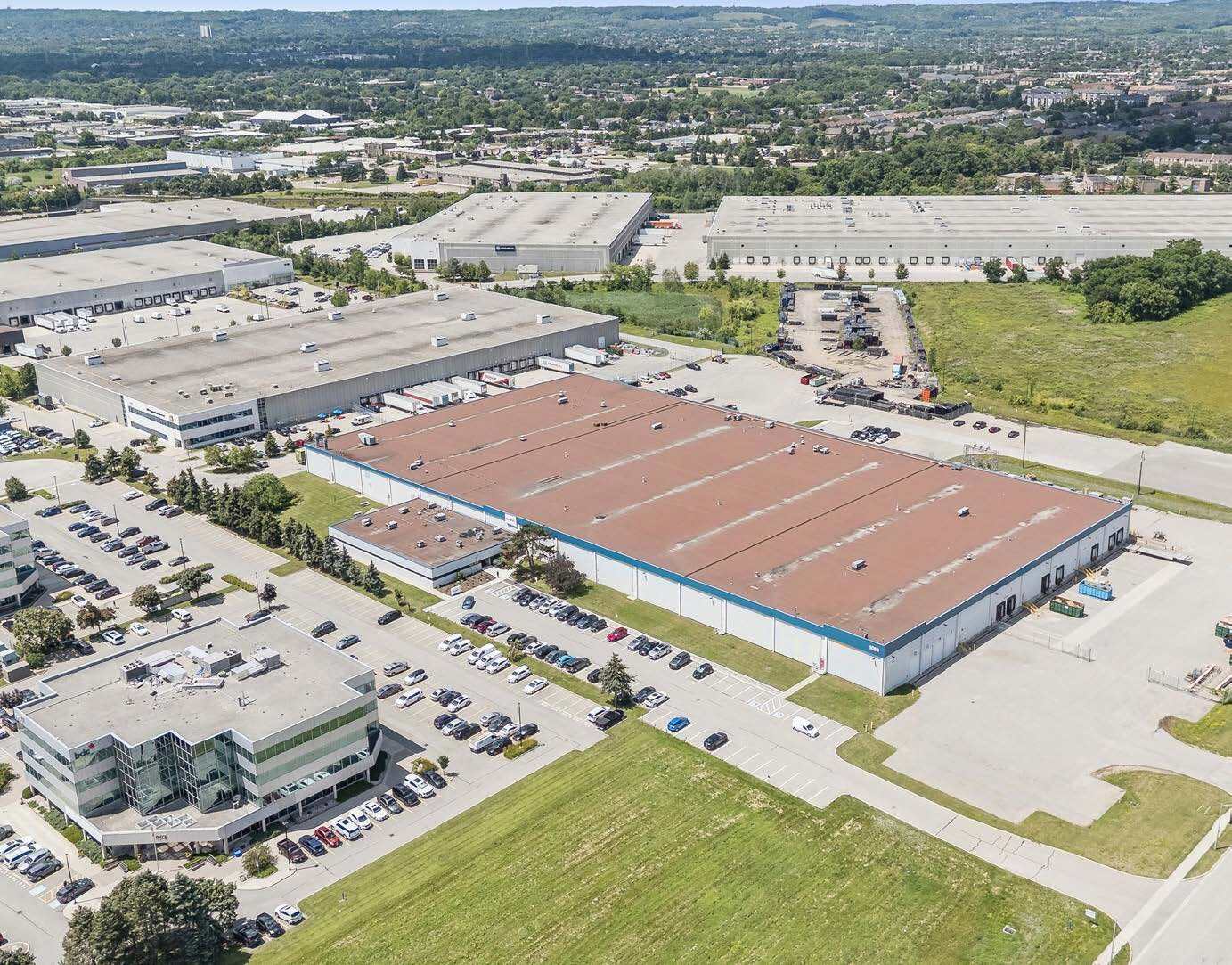 1050 Legresley Way, Burlington, ON for lease Building Photo- Image 1 of 11