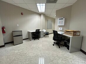 1776 N Pine Island Rd, Plantation, FL for lease Interior Photo- Image 2 of 5