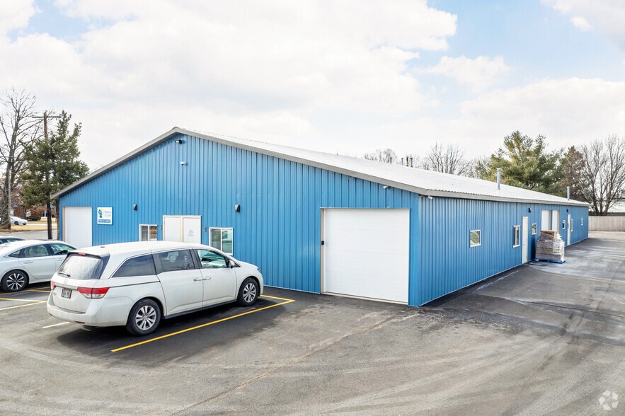 4510 Femrite Dr, Madison, WI à louer - Photo du bâtiment - Image 2 de 8