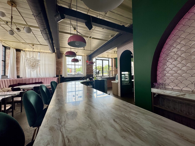 44 Elton St, Rochester, NY for lease - Interior Photo - Image 3 of 13