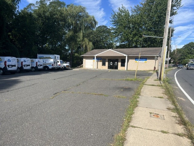 33 Grattan St, Chicopee, MA for sale - Building Photo - Image 2 of 2