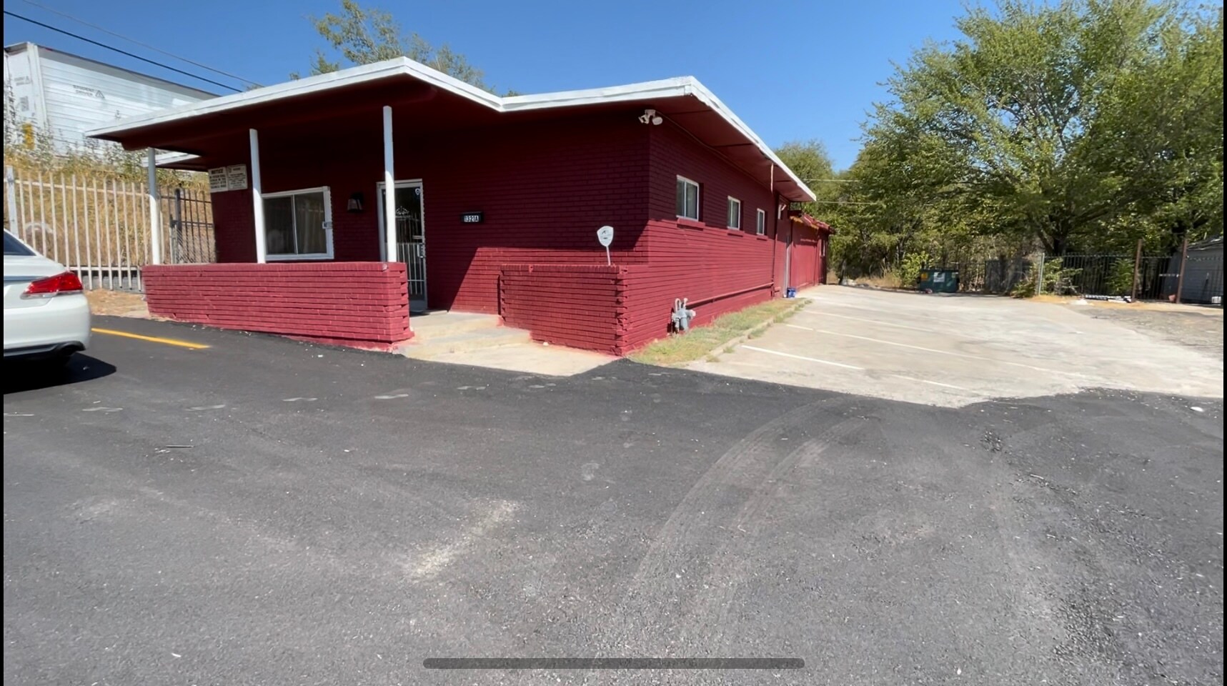 1321 E Berry St, Fort Worth, TX à vendre Photo du bâtiment- Image 1 de 1