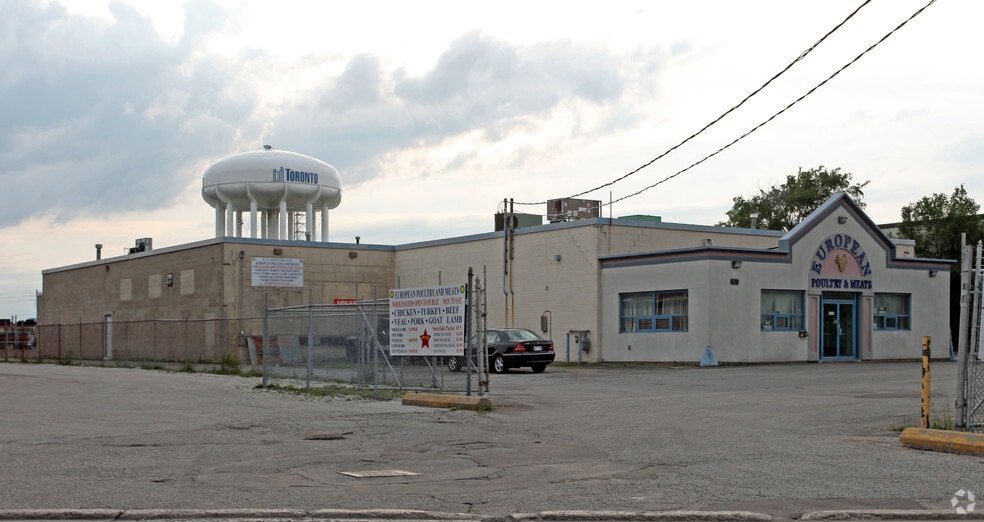 130 Manville Rd, Toronto, ON for sale - Building Photo - Image 3 of 4