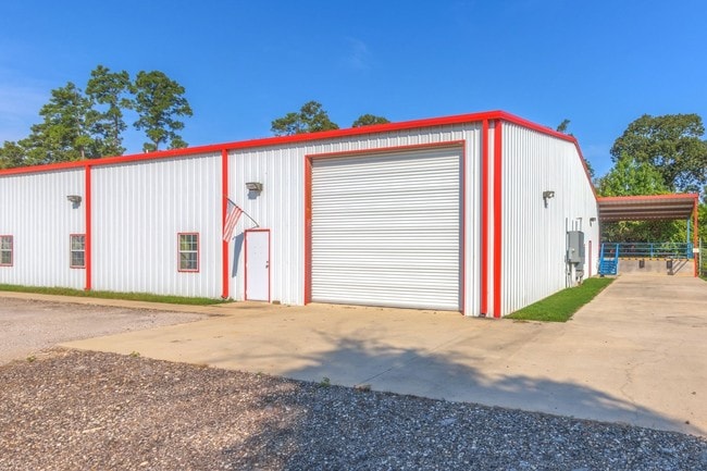 More details for 13939 Old Texaco Rd, Conroe, TX - Industrial for Lease