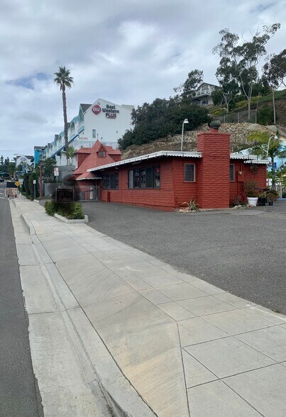 34294 S Coast Hwy, Dana Point, CA à vendre - Photo du bâtiment - Image 3 de 4