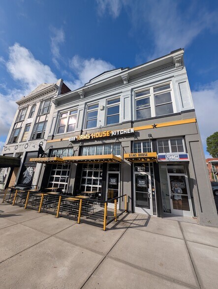 2035 W Broad St, Richmond, VA à louer - Photo du bâtiment - Image 2 de 4