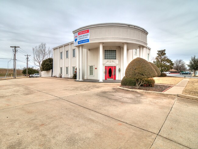 Plus de détails pour 4645 Tinker Diagonal, Oklahoma City, OK - Bureau à louer