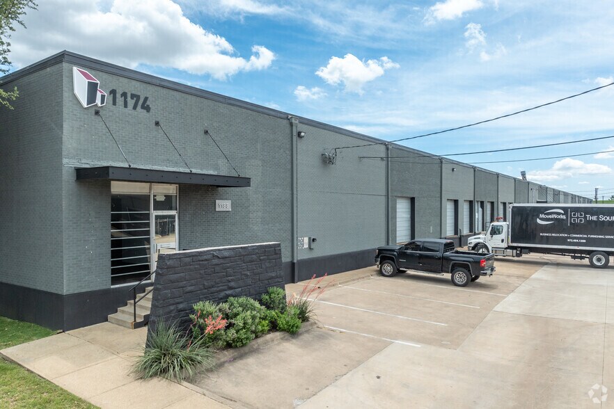 1174-1188 Quaker St, Dallas, TX à louer - Photo du bâtiment - Image 2 de 6