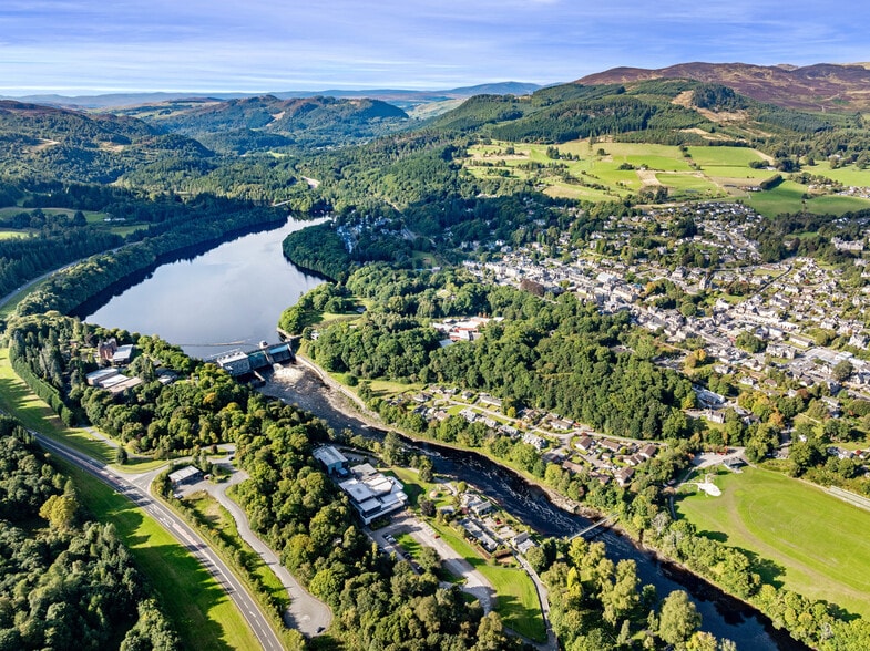 162 Atholl Rd, Pitlochry for sale - Building Photo - Image 3 of 14