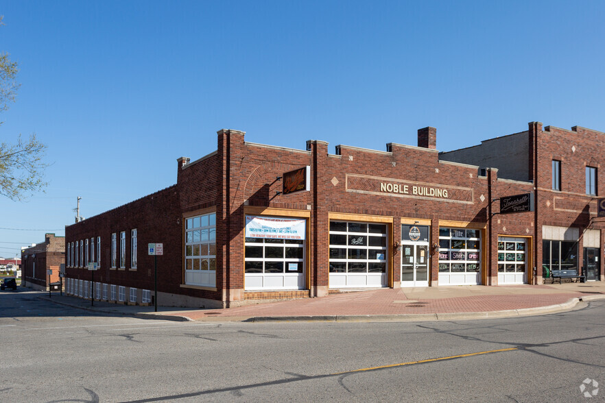 500 W Western Ave, Muskegon, MI for sale - Primary Photo - Image 1 of 3