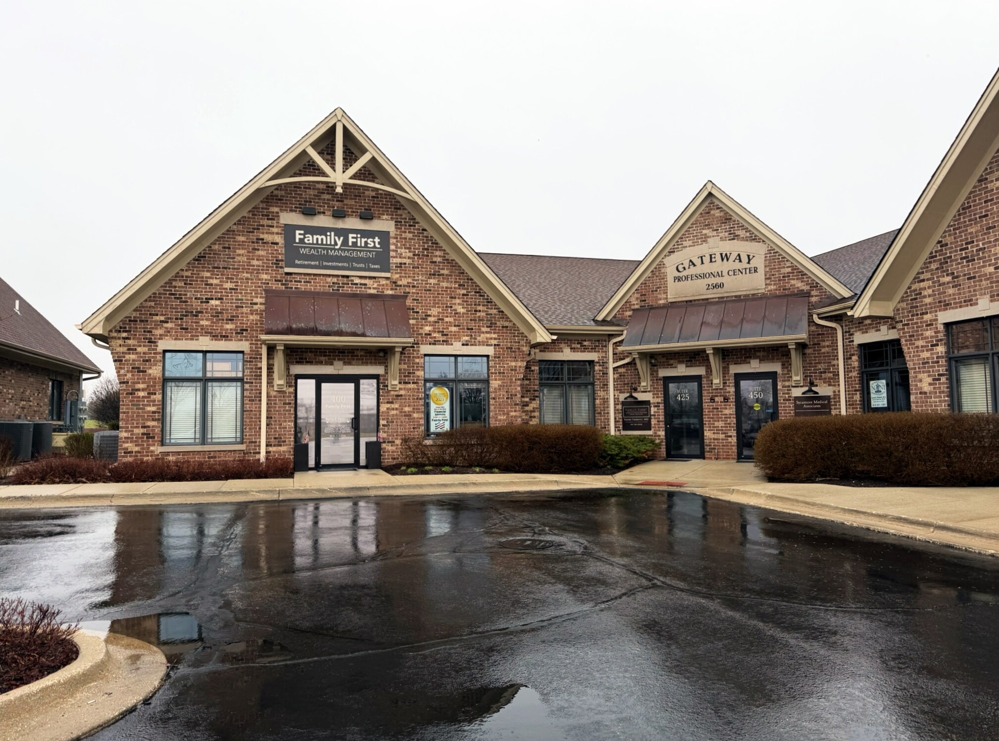 2560 Hauser Ross Dr, Sycamore, IL à vendre Photo principale- Image 1 de 8
