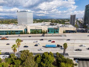 15301 Ventura Blvd, Sherman Oaks, CA - Aérien  Vue de la carte - Image1