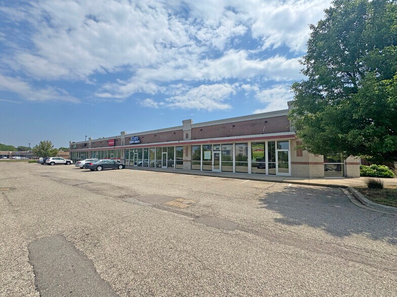 3013 W Shore Dr, Holland, MI for lease - Building Photo - Image 2 of 10