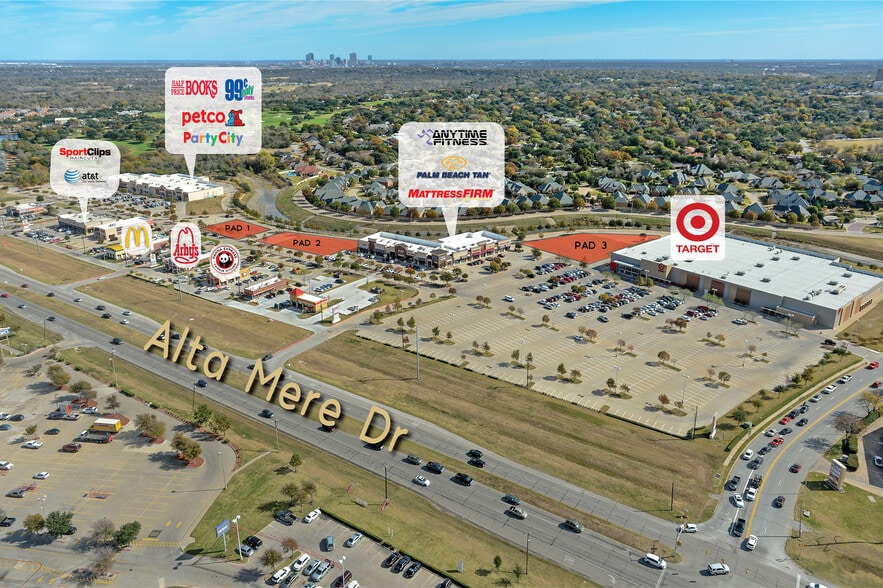 421 Sherry Ln, Fort Worth, TX for sale - Building Photo - Image 2 of 7